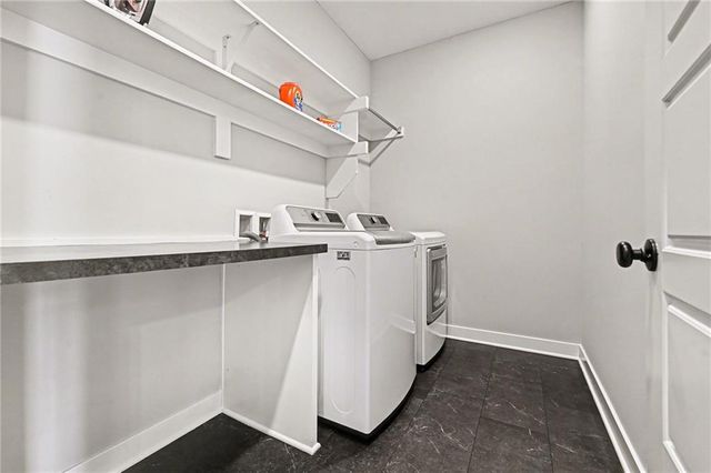 141 SE Griffin Street, Blue Springs, MO 64064