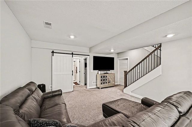 141 SE Griffin Street, Blue Springs, MO 64064