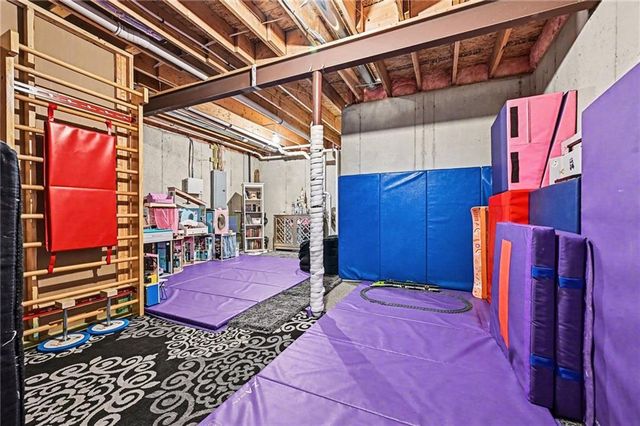 141 SE Griffin Street, Blue Springs, MO 64064