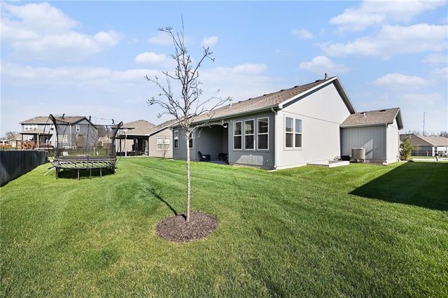 141 SE Griffin Street, Blue Springs, MO 64064