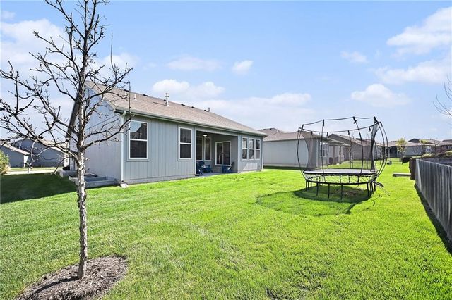 141 SE Griffin Street, Blue Springs, MO 64064