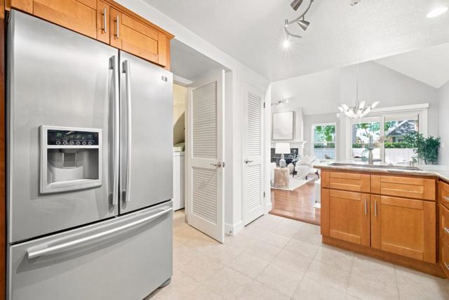 1052 Galley Lane, Foster City, CA 94404