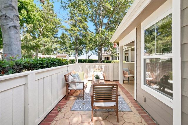 1052 Galley Lane, Foster City, CA 94404