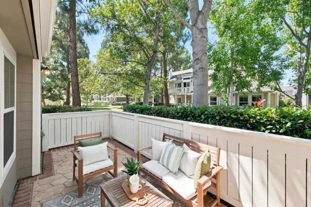 1052 Galley Lane, Foster City, CA 94404