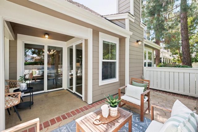1052 Galley Lane, Foster City, CA 94404
