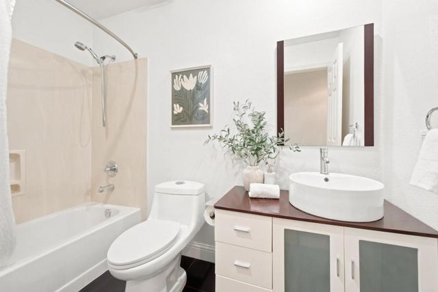 1052 Galley Lane, Foster City, CA 94404