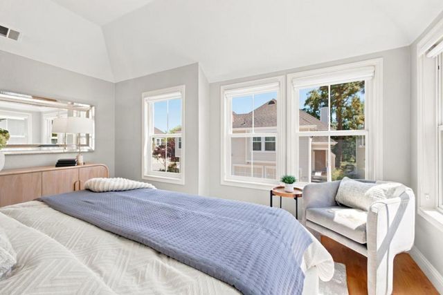 1052 Galley Lane, Foster City, CA 94404