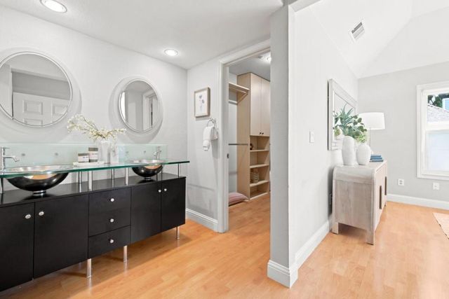 1052 Galley Lane, Foster City, CA 94404