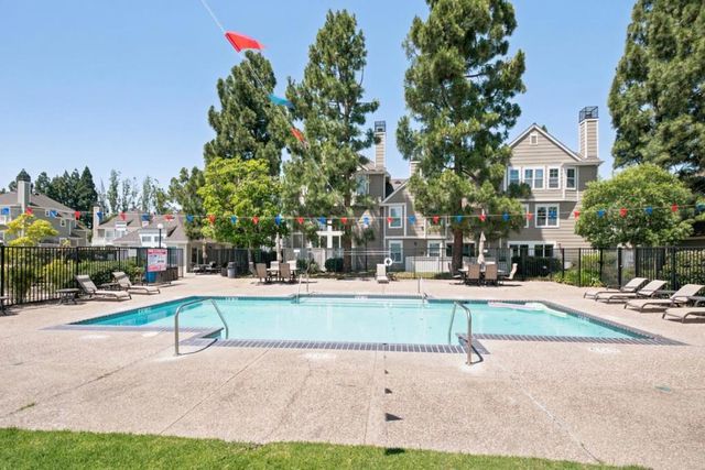1052 Galley Lane, Foster City, CA 94404
