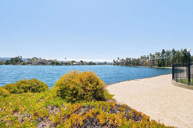 1052 Galley Lane, Foster City, CA 94404