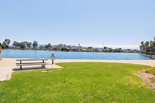 1052 Galley Lane, Foster City, CA 94404