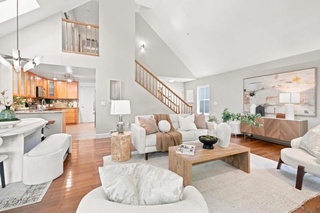1052 Galley Lane, Foster City, CA 94404