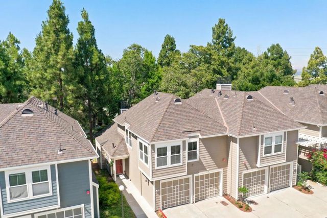 1052 Galley Lane, Foster City, CA 94404