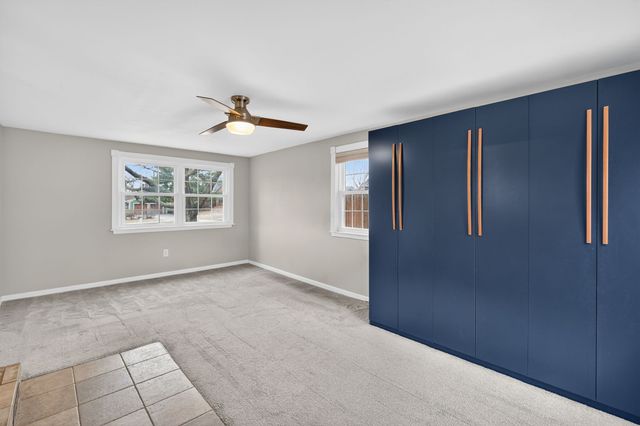 617 Ashworth Road, West Des Moines, IA 50265