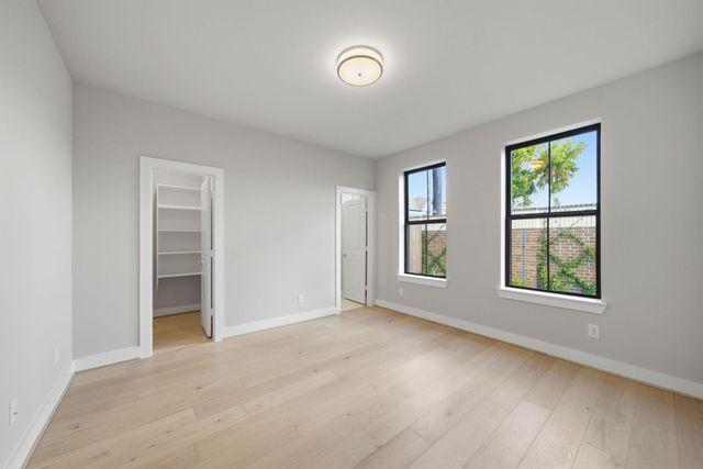 1704 Sedola Lane, Houston, TX 77055