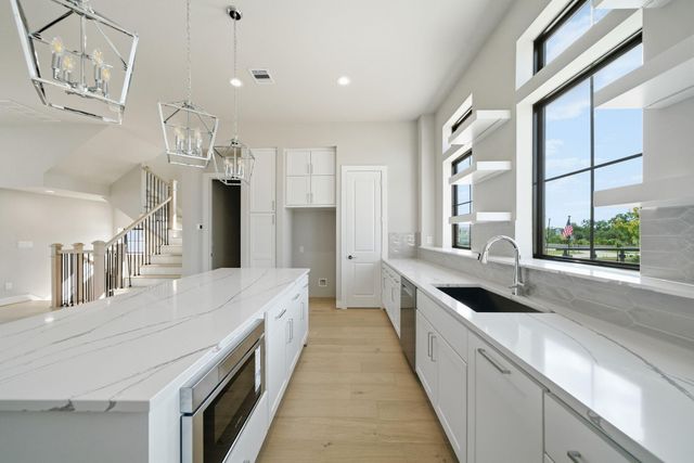 1704 Sedola Lane, Houston, TX 77055