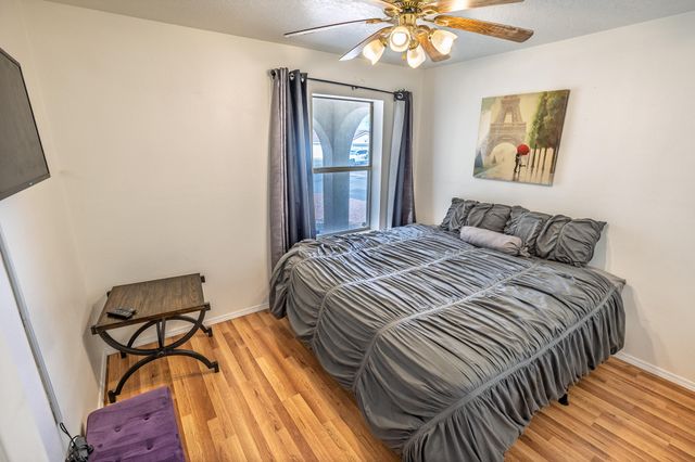 1800 Ira Drive NE, Rio Rancho, NM 87144