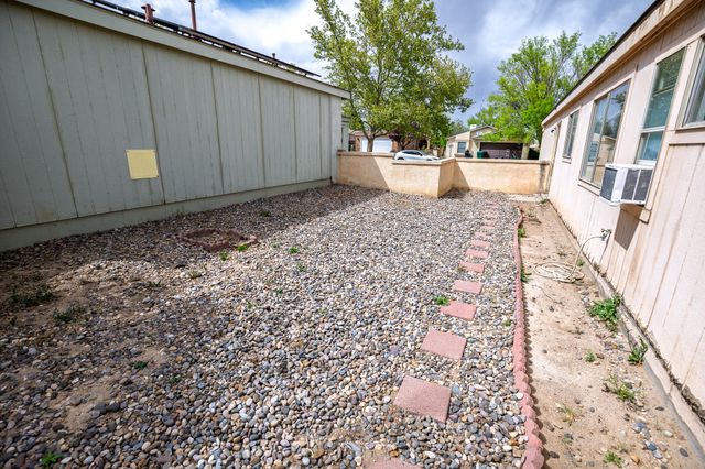 1800 Ira Drive NE, Rio Rancho, NM 87144
