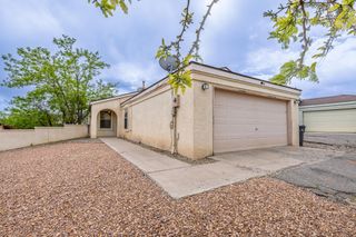1800 Ira Drive NE, Rio Rancho, NM 87144
