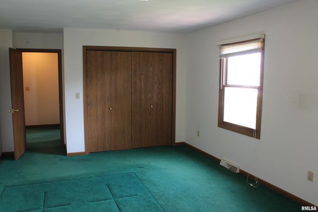 1105 CHRISTOPHER Lane, Springfield, IL 62712