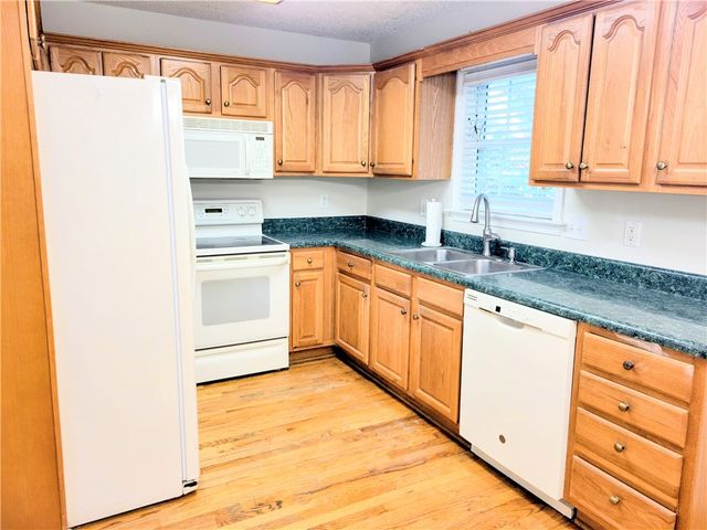 2000 Ridgeview Lane, Seneca, SC 29678