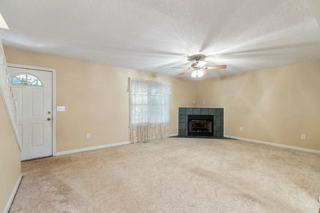 2000 Ridgeview Lane, Seneca, SC 29678