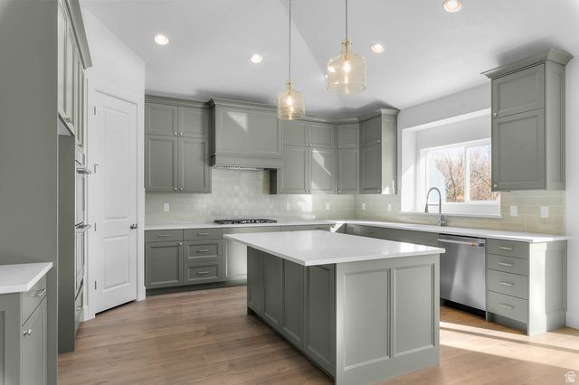1113 W ANGEL HILL CT, Layton, UT 84041
