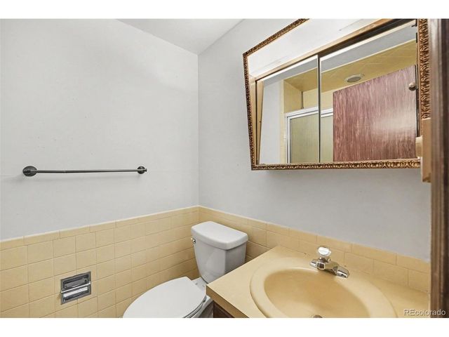 8550 W 10th Ave, Lakewood, CO 80215