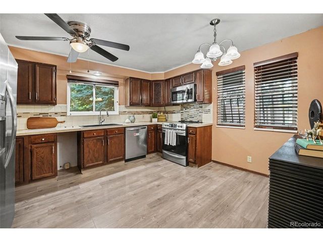 8550 W 10th Ave, Lakewood, CO 80215