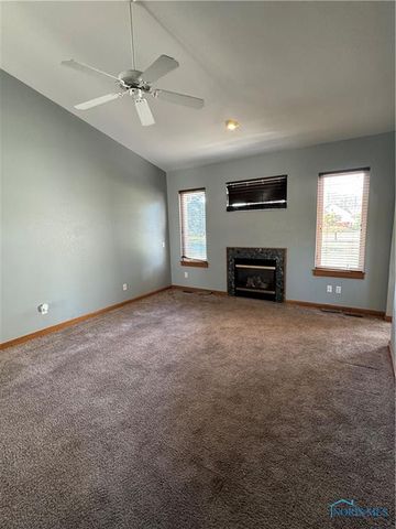 508 Crystal Lake Drive, Holland, OH 43528