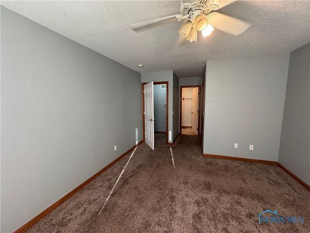 508 Crystal Lake Drive, Holland, OH 43528