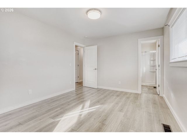 13405 Sw PARKWAY, Beaverton, OR 97005