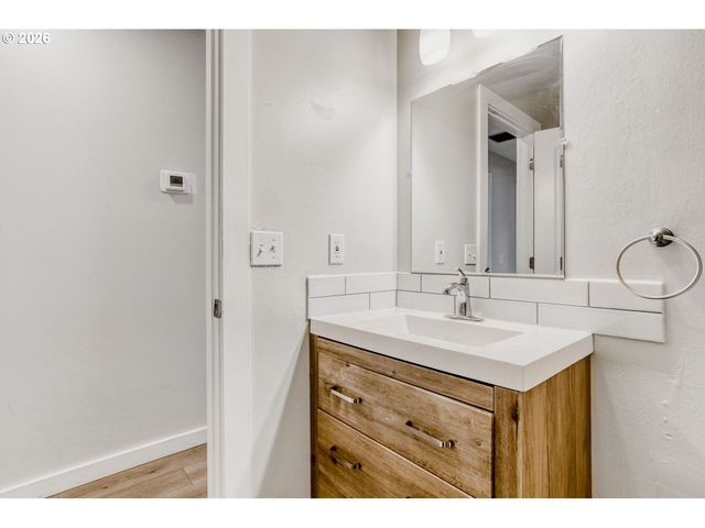 13405 Sw PARKWAY, Beaverton, OR 97005