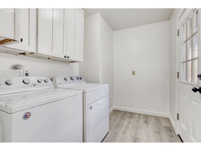 13405 Sw PARKWAY, Beaverton, OR 97005