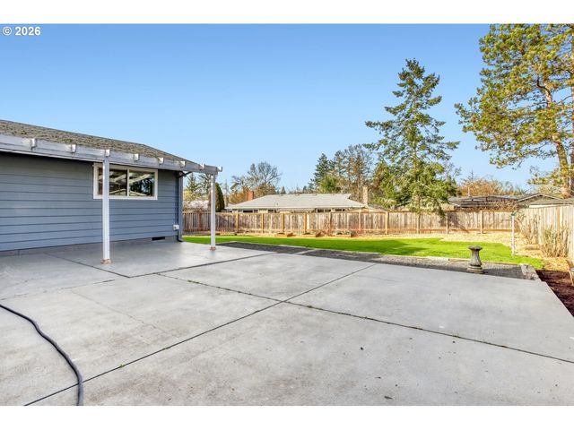 13405 Sw PARKWAY, Beaverton, OR 97005
