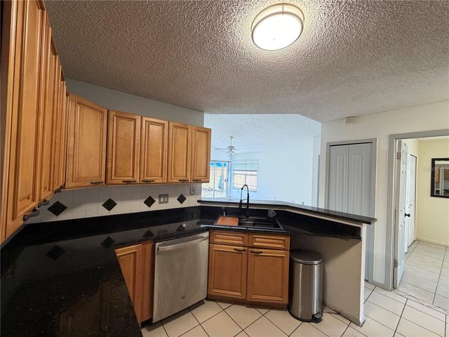 5427 CEDAR LANE, Orlando, FL 32811