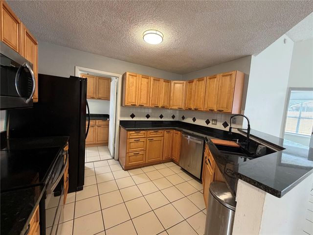 5427 CEDAR LANE, Orlando, FL 32811