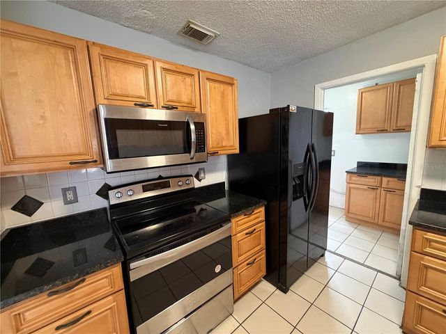 5427 CEDAR LANE, Orlando, FL 32811