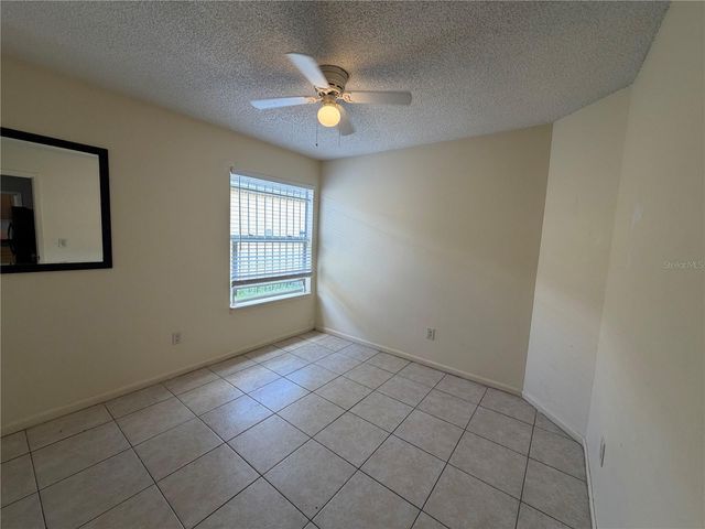 5427 CEDAR LANE, Orlando, FL 32811