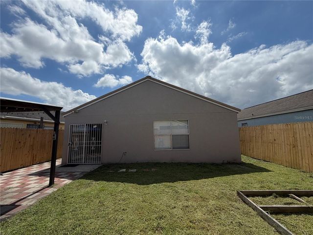 5427 CEDAR LANE, Orlando, FL 32811