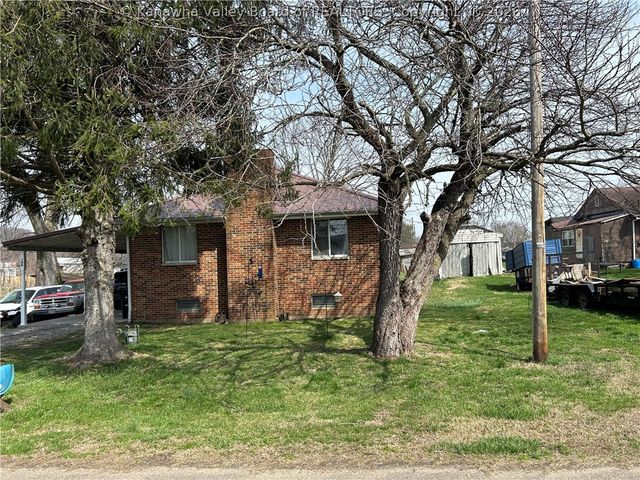 109 Brown Street, Mason, WV 25260