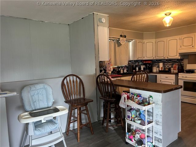 109 Brown Street, Mason, WV 25260