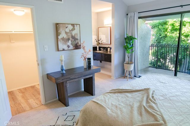469 S Catalina Avenue, Pasadena, CA 91106