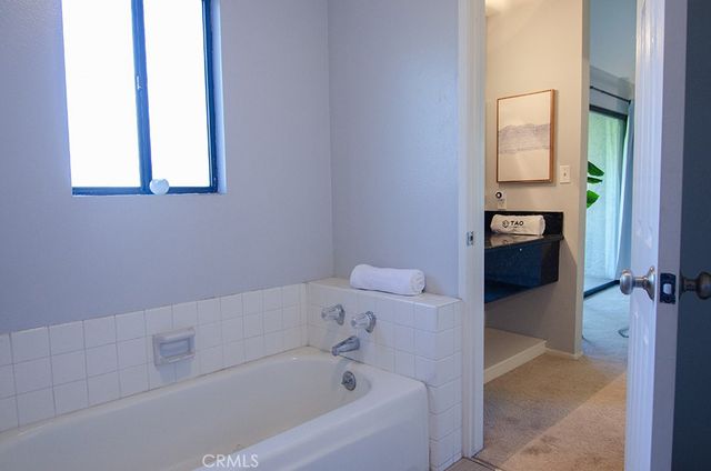 469 S Catalina Avenue, Pasadena, CA 91106