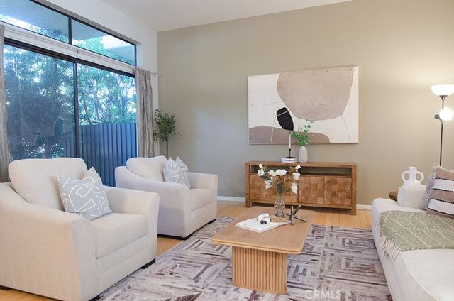 469 S Catalina Avenue, Pasadena, CA 91106