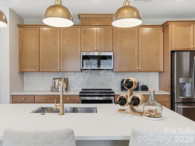 7117 Archimedes Lane, Charlotte, NC 28216