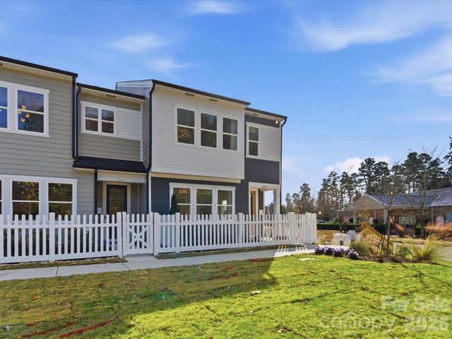 7117 Archimedes Lane, Charlotte, NC 28216