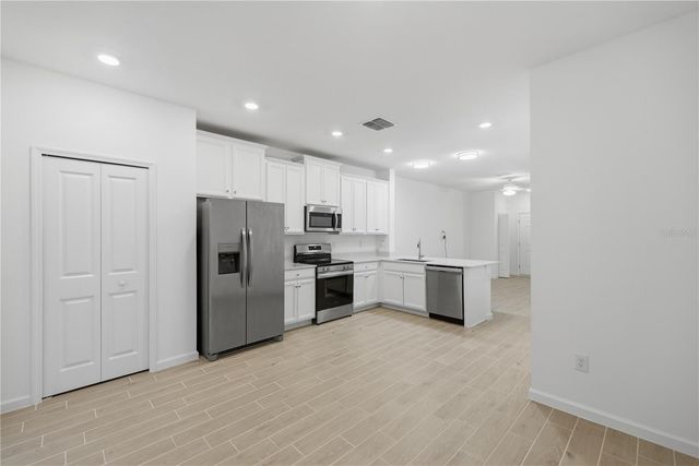 3409 SW 34TH AVENUE CIRCLE 9, Ocala, FL 34474