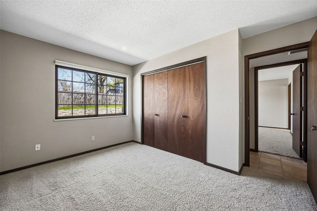 434 29th St Drive SE 10, Cedar Rapids, IA 52403