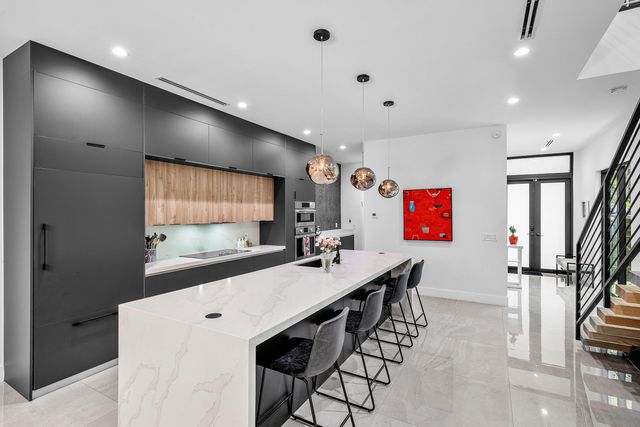 1123 NE 12th Avenue A, Fort Lauderdale, FL 33304